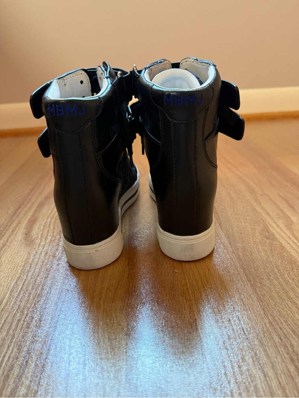 RARE Marc by Marc Jacobs Vintage Black & Blue Lace High-Top Sneakers with Straps - Picture 7 of 9